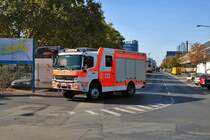 Feuerwehr Frankfurt am Main Mercedes Benz LF20 (Florian Frankfurt 45/44) Fechenheim am 29.09.18 bei der Katastrophenschutzübung Frankopia in Frankfurt am Main Osthafen