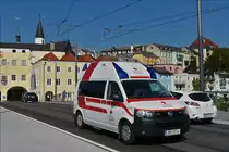 VW T5 Krankenwagen vom �sterreichichem Rotes-Kreuz in Gmund unterwegs. 17.09.2018