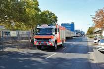 Feuerwehr Frankfurt am Main Mercedes Benz LF20 (Florian Frankfurt 36/44) Höchst am 29.09.18 bei der Katastrophenschutzübung Frankopia in Frankfurt am Main Osthafen