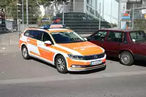 Feuerwehr Frankfurt am Main VW Passat Pressesprecher am 29.09.18 bei der Katastrophenschutzübung Frankopia in Frankfurt am Main Osthafen