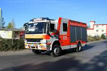 Feuerwehr Frankfurt am Main Mercedes Benz LF20 (Florian Frankfurt 39/44) Sossenheim am 29.09.18 bei der Katastrophenschutzübung Frankopia in Frankfurt am Main Osthafen