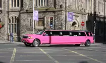Stretch Limousine am 22.09.2018 in der City von Belfast in Nordirland.