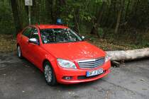 Berufsfeuerwehr Offenbach am Main Mercedes Benz E-Klasse KdoW1 (Florian Offenbach 1-10-1) des Amtsleiter am 03.10.18 beim Tag der offenen Tür des THW Offenbach