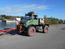 Dieser Unimog hatte,am 05.Oktober 2018,im Hafen von Lubmin zutun.