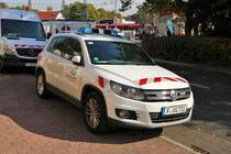 VGF Fahrstromtechnik VW Tiguan am 06.10.18 bei der Fahrzeugparade der VGF in Heddernheim zum Jubiläum 50 Jahre U-Bahn Frankfurt am Main
