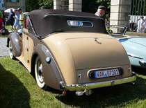 =Daimler DB 18, Bj. 1950, 2,5 l, 75 PS, ausgestellt bei Blech & Barock im Juli 2018 auf dem Gelände von Schloß Fasanerie bei Eichenzell