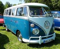 =VW T1, ausgestellt bei Blech & Barock im Juli 2018 auf dem Gelände von Schloß Fasanerie bei Eichenzell