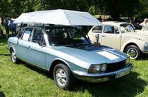 =NSU Ro 80 mit Sonnenschutz, ausgestellt bei Blech & Barock im Juli 2018 auf dem Gelände von Schloß Fasanerie bei Eichenzell