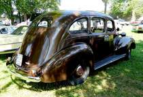 =Hudson 112 Saloon, Bj. 1938, 2.8 l, 80 PS, ausgestellt bei Blech & Barock im Juli 2018 auf dem Gelände von Schloß Fasanerie bei Eichenzell