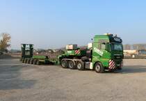 Spedition Kübler MAN TGX V8 Schwerlastsattelzug am 20.10.18 beim Tag der offenen Tür in neuem Schwerlastzentrum im Mannheimer Hafen 