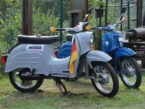 Zwei bestens erhaltene Schwalben von Simson. (Bochum, September 2018)