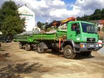 MAN 16 264 miot HW80 bringt Nachschub an gesiebter Erde f�r die Baustelle Landesgartenschau 