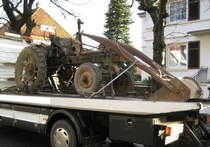 RS 08/15 wurde Anfang der 50ziger Jahre in Schönebeck gebaut diesen Geräteträger nannte man auch Maulwurf hier ein Fahrzeug mit einen Hub Arm der zur damaligen Zeit ein großer Gewinn in der Landwirtschaft war der Traktor befindet sich noch in einen sehr guten Zustand er hatte einen Benzin Motor DKW der später durch einen Diesel Motor ersetzt wurde man kann ihn heute in der Ausstellung im IFA-Museum Nordhausen Besichtigen Bild habe ich im Februar 2012 gemacht.