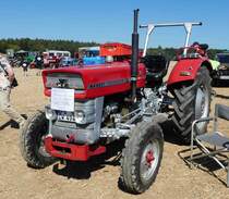 =MF 135, Bj. 1966, ausgestellt am Baiersröder Hof im August 2018