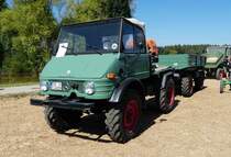 =Unimog, gesehen am Baiersröder Hof im August 2018