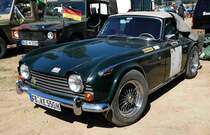 =Triumph TR 250, gesehen am Baiersröder Hof im August 2018