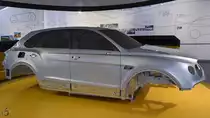 Rohkarosse eines Bentley SUV´s Anfang August 2018 im August Horch Museum Zwickau.