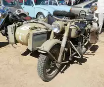 =BMW-Militärgespann, steht am Baiersröder Hof im August 2018