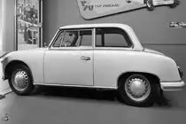 Eine weiße AWZ P70 Limousine im August Horch Museum Zwickau. (August 2018)