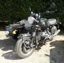 =BMW-Gespann, steht am Baiersröder Hof im August 2018