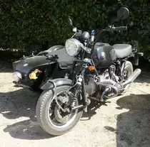 =BMW-Gespann, steht am Baiersröder Hof im August 2018