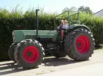 =Fendt Favorit 610 S, gesehen am Baiersröder Hof im August 2018
