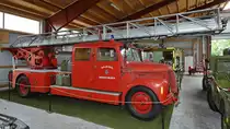 Ein Feuerwehrleiterwagen der Firma Triangel Anfang Juni 2018 im Verteidigungs- und Garnisonsmuseum Aalborg.