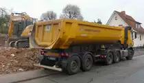 =MB Arocs von  weider-erdarbeiten  eingesetzt auf einer Baustelle in Petersberg-Marbach im November 2018
