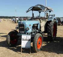 =Eicher Mammut, ausgestellt am Baiersröder Hof im August 2018