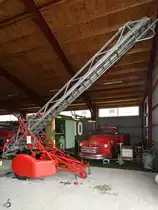 Eine Magirus Zweiradleiter, Baujahr 1957 im Verteidigungs- und Garnisonsmuseum Aalborg. (Juni 2018)