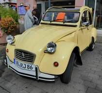 =Citroen 2 CV, ausgestellt in Lauterbach, 09-2018