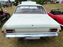 Opel Kapitän A, Heckansicht der 6-sitzigen Limousine, ausgestellt beim warbird&oldtimer day Bremgarten 2017