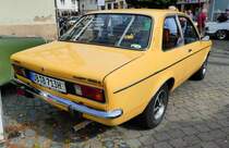 =Opel Kadett C 1200 S, ausgestellt beim Sockenmarkt in Lauterbach, 09-2018