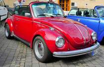 =VW Käfer Cabrio 1303 LS, ausgestellt beim Sockenmarkt in Lauterbach, 09-2018
