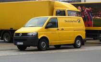 =VW T5 von DHL steht am HBF Berchtesgaden, 12-2018