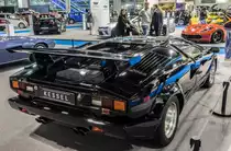 Diesen Lamborghini Countach (Rückansicht) Auto Zürich, November 2018 gesehen.