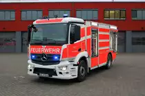Feuerwehr Aschaffenburg Mercedes Benz Antos TLF1 (Florian Aschaffenburg 1/32/1) am 14.12.18 bei einen Fototermin 