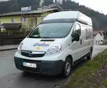 =Opel Vivaro in Hochdachausführung steht im Dezember 2018 in Berchtesgaden
