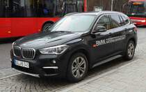 =BMW X1 steht im Dezember 2018 am HBF Berchtesgaden