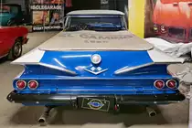 Chevrolet El Camino von 1960 in der Retro Car Show im Einkaufszentrum  Piterlend  in St. Petersburg, 17.2.18 