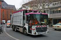 Stadt Mainz Mercedes Benz Econic Müllwagen am 28.12.18 in der Innnenstadt
