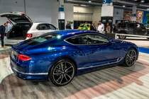 Rückansicht: Bentley Continental GT III, fotografiert auf der Auto Zürich, November 2018.