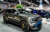 Jeep Grand Cherokee Supercharged, gesehen auf der Auto Zürich, November 2018.