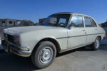 Ein Peugeot 504 Mitte Dezember 2018 in Kairo.