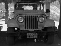 Ein Jeep Wrangler in der Wüste. (Dahab, Dezember 2018)