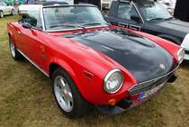 Fiat 2000 Abart pininfarina, gebaut ab 1978, Warbird & oldtimer day Bremgarten 2017