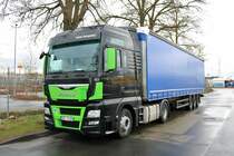 MAN TGX am 27.01.19 in Hanau Hafen 