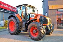 Claas Axion 870 am 16.02.19 in Frankfurt am Main Hanauer Landstraße 