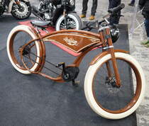 Ruff-Cycles. The Ruffian. Bosch E-Motor Performance CX. Reichweite bis zu 90km. In 4:30h volle Ladung der Batterie. Foto: Berliner Motorrad Tage, BMT, 08.02.2019