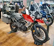 Triumph Tiger 800 XCA. Dreizylinder Motor mit 800ccm; 95PS bei 8050U/min. Foto: Berliner Motorrad Tage, BMT, 08.02.2019